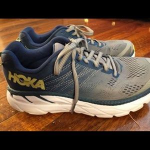 Hokas Running Shoes- Clifton 6